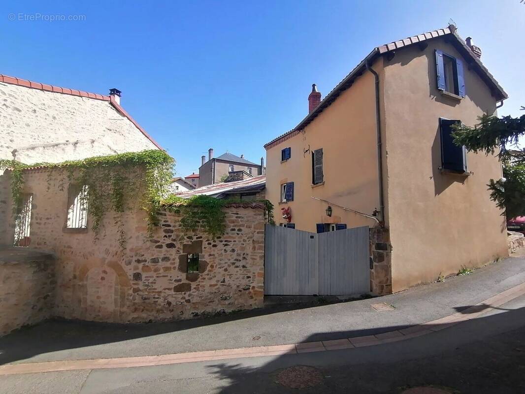 Maison à CHADELEUF