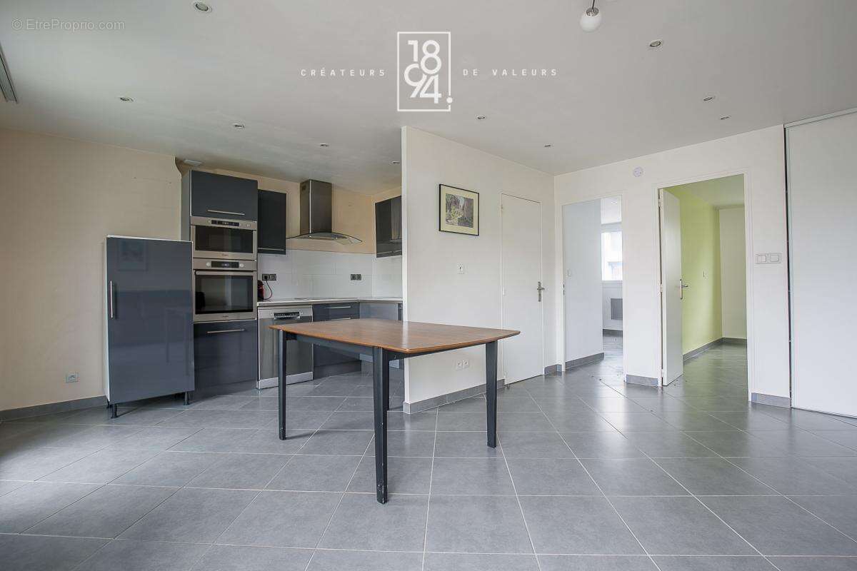 Appartement à MARSEILLE-12E