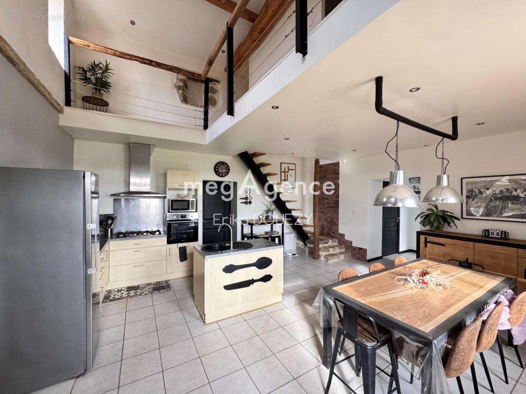 Longère en campagne 5 chambres, étang, piscine, dépendances - photo 6