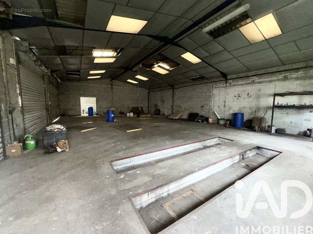 Photo 3 - Parking à MONTBOYER