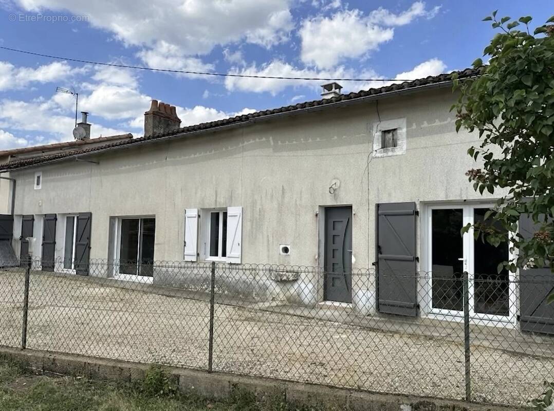 Maison à ROMAGNE