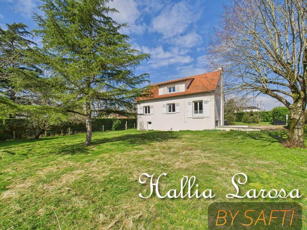 Photo 1 - Maison à MONTMORILLON