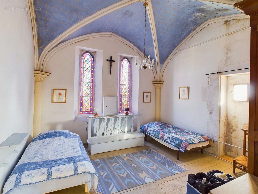 Maison à SAINT-JEAN-D'ANGELY