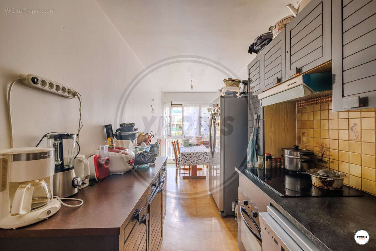 Appartement à LES MUREAUX