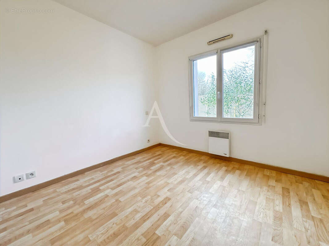 Maison à LE PERRIER