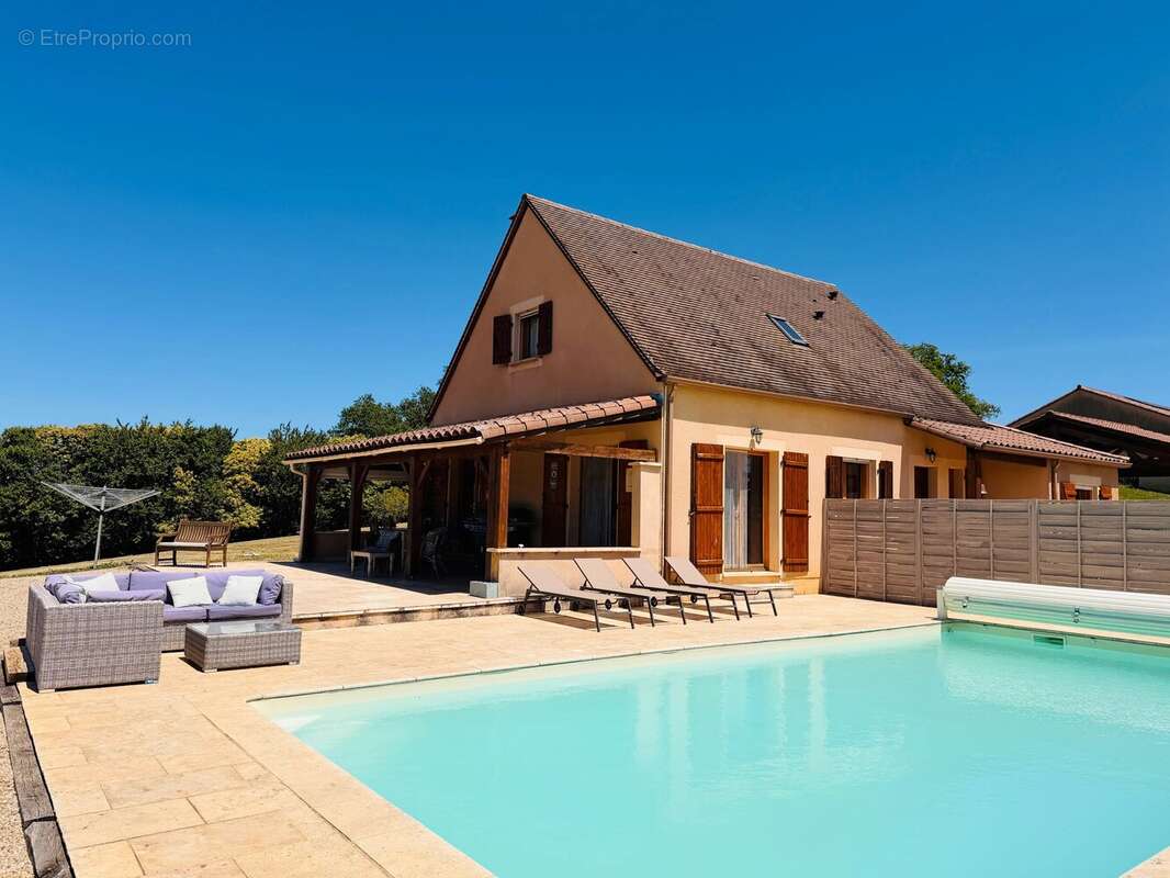 Maison à GOURDON
