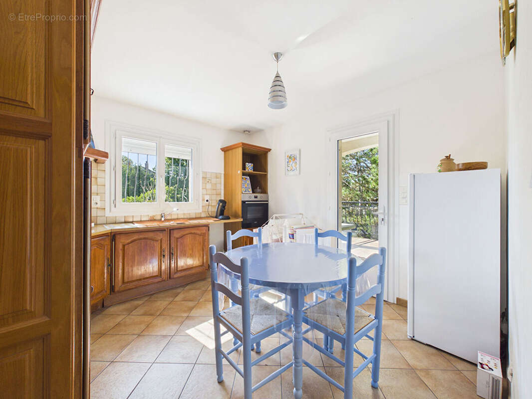 Maison à MONTELIMAR