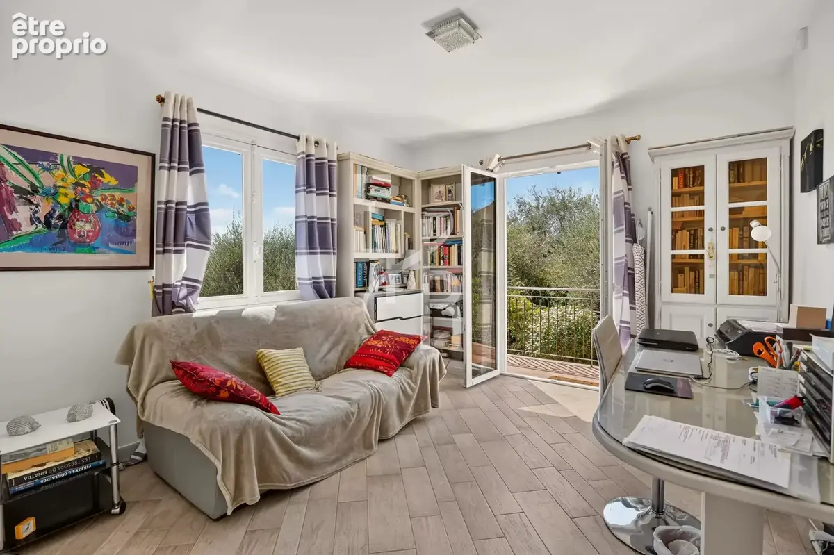 Opportunité à opio — villa familiale avec piscine à proximité de valbonne - photo 15
