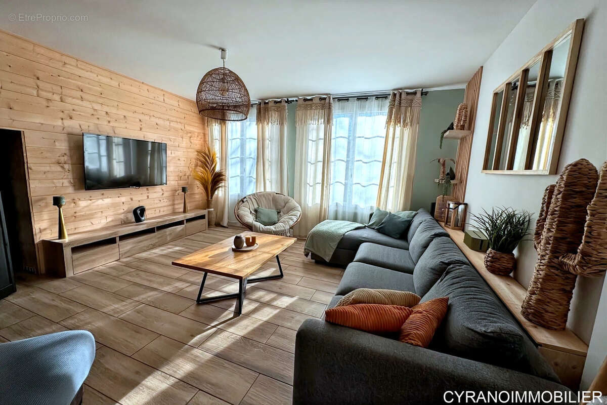 Maison à CASTILLONNES