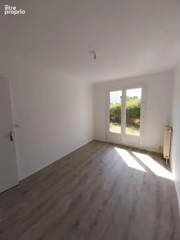 La meilleraye de bretagne - jolie maison t3 bis avec garage et jardin - photo 4