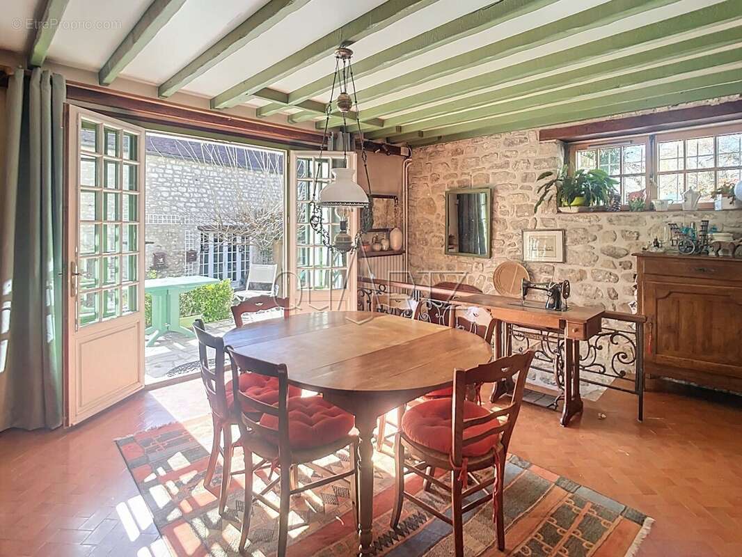 Charme de la pierre pour cette maison au coeur du Parc Naturel - photo 6