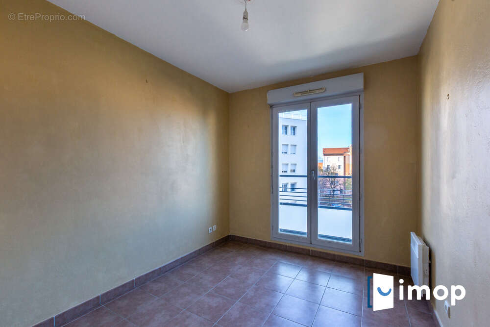 Appartement à SAINT-FONS