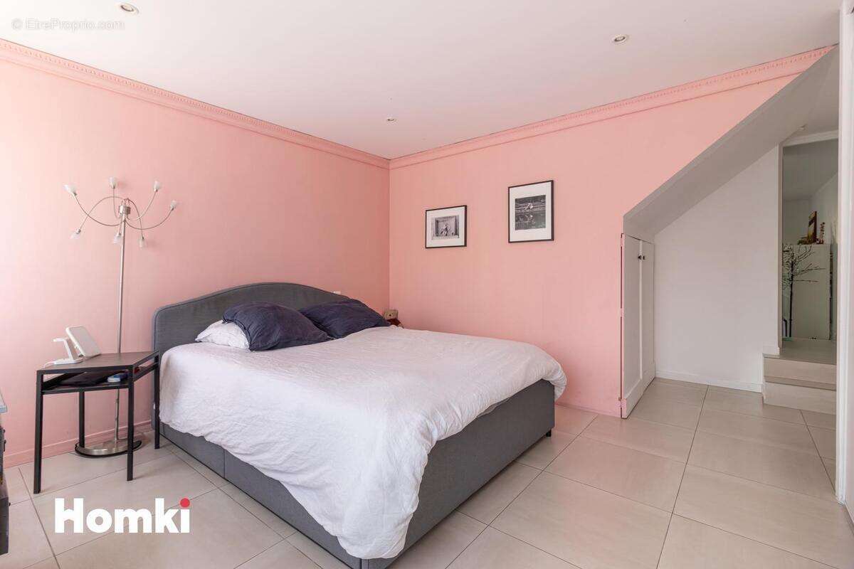 Appartement à MARSEILLE-7E