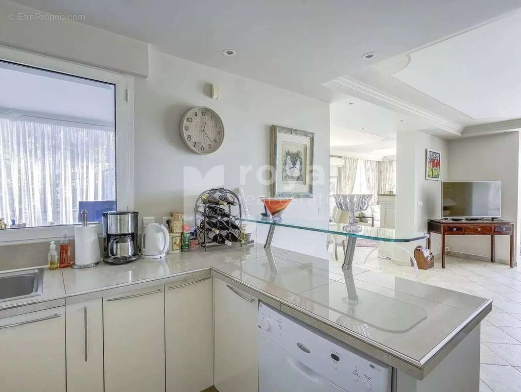 Appartement à MOUGINS