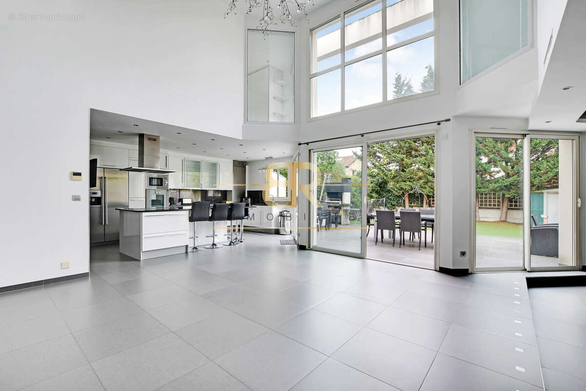 Maison à MAISONS-ALFORT