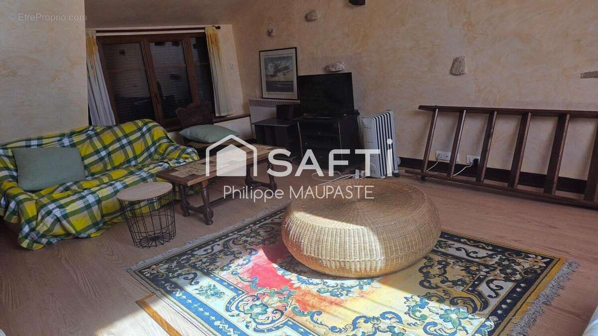 Maison 138 m² à Chateauneuf-Val-De-Bargis  - photo 6