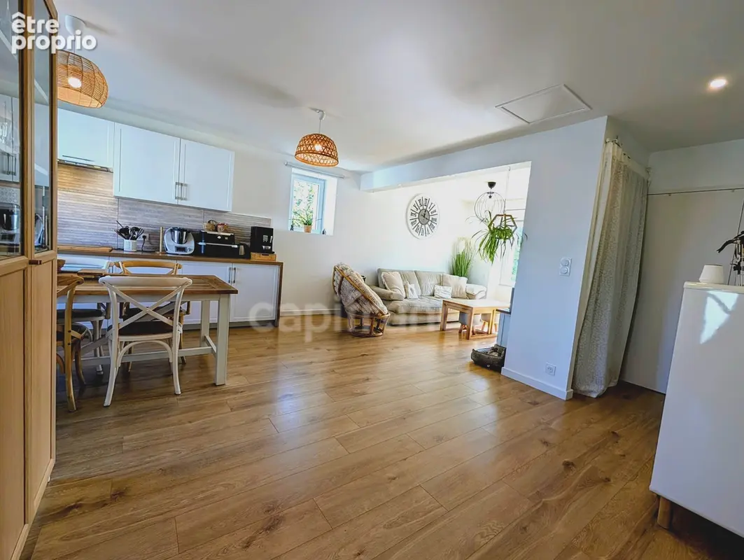 GUIPAVAS – Maison familiale non mitoyenne – 5 chambres – Rénovation complète – Écoles et commerces à pied - photo 2