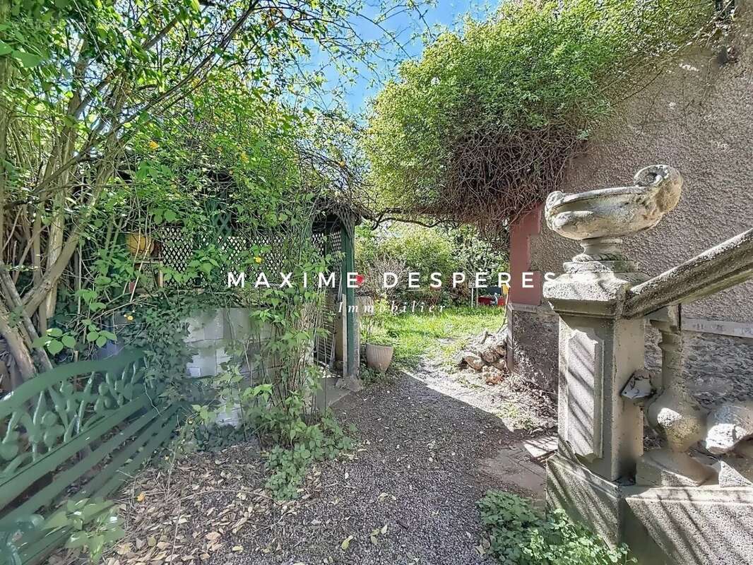 Maison à BOIS-COLOMBES