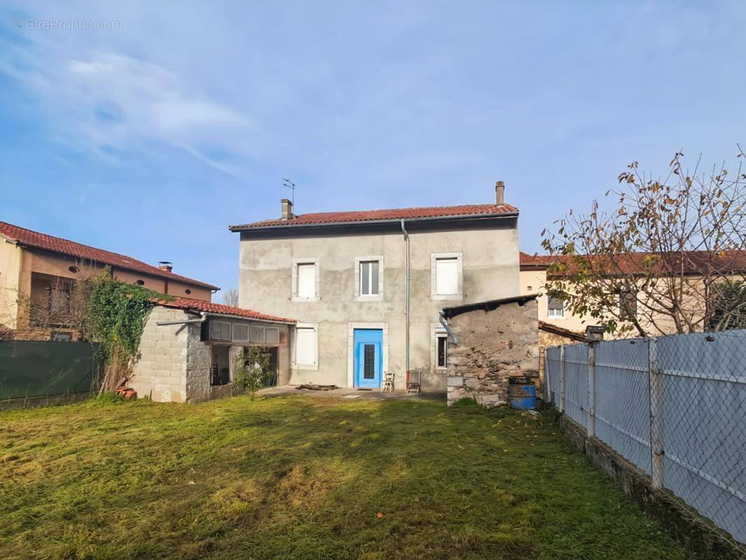 Appartement à GOURDAN-POLIGNAN