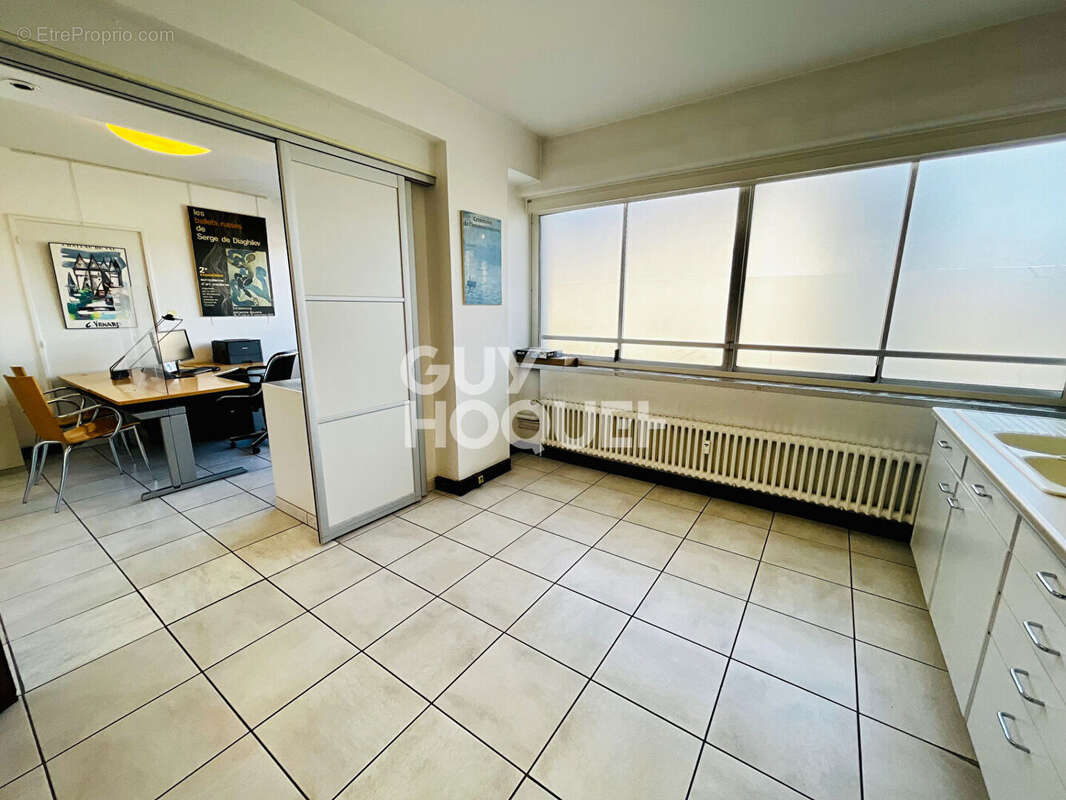 À vendre - bureaux de 130 m² à Thionville - photo 5