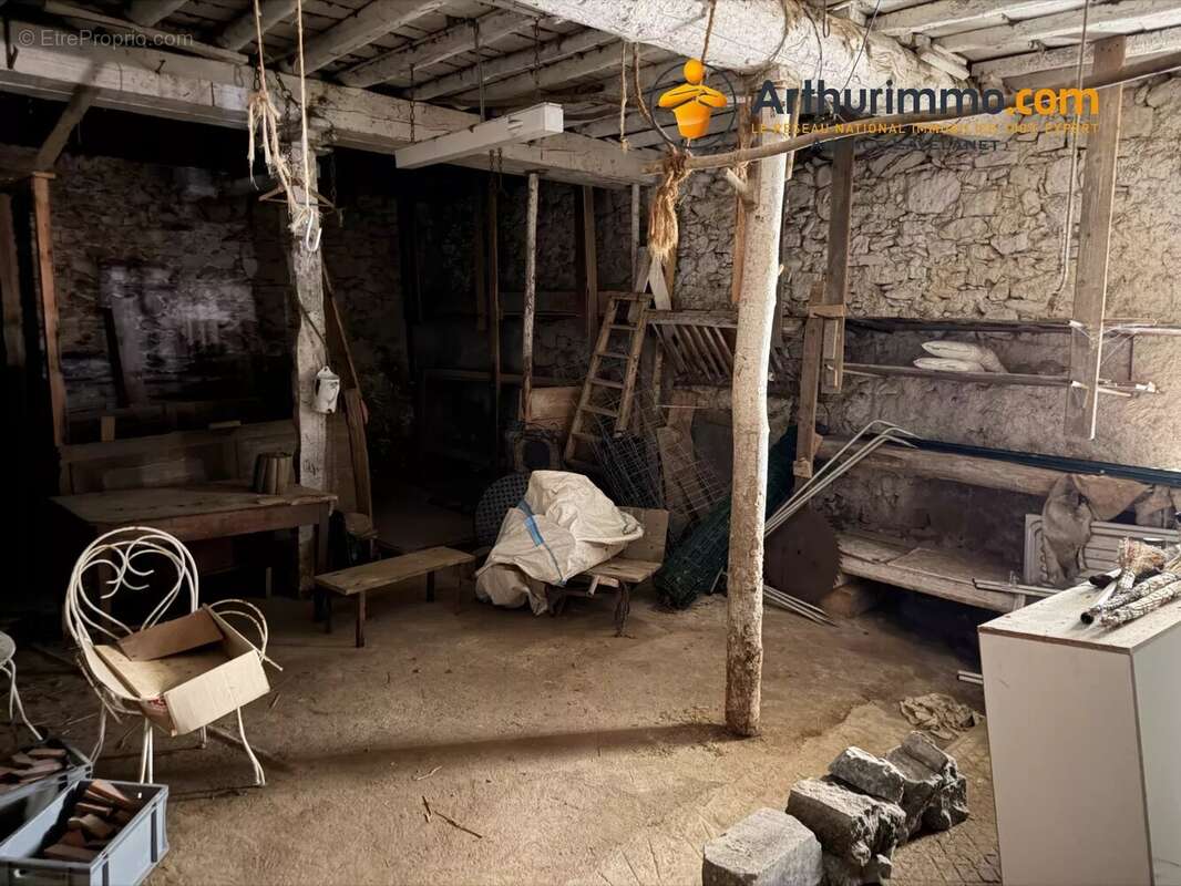 Maison à VILLENEUVE-D'OLMES