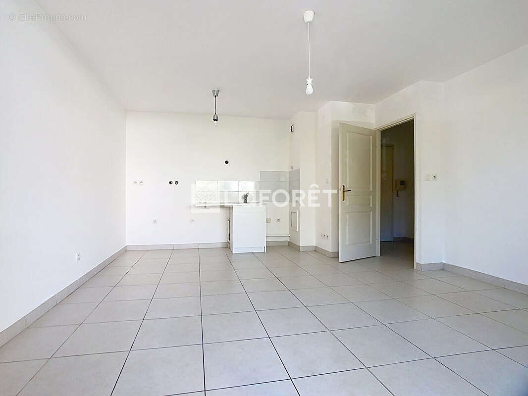 Appartement à LA VALETTE-DU-VAR