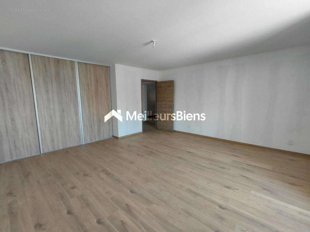 Combeaufontaine, maison de village entièrement rénovée - photo 7