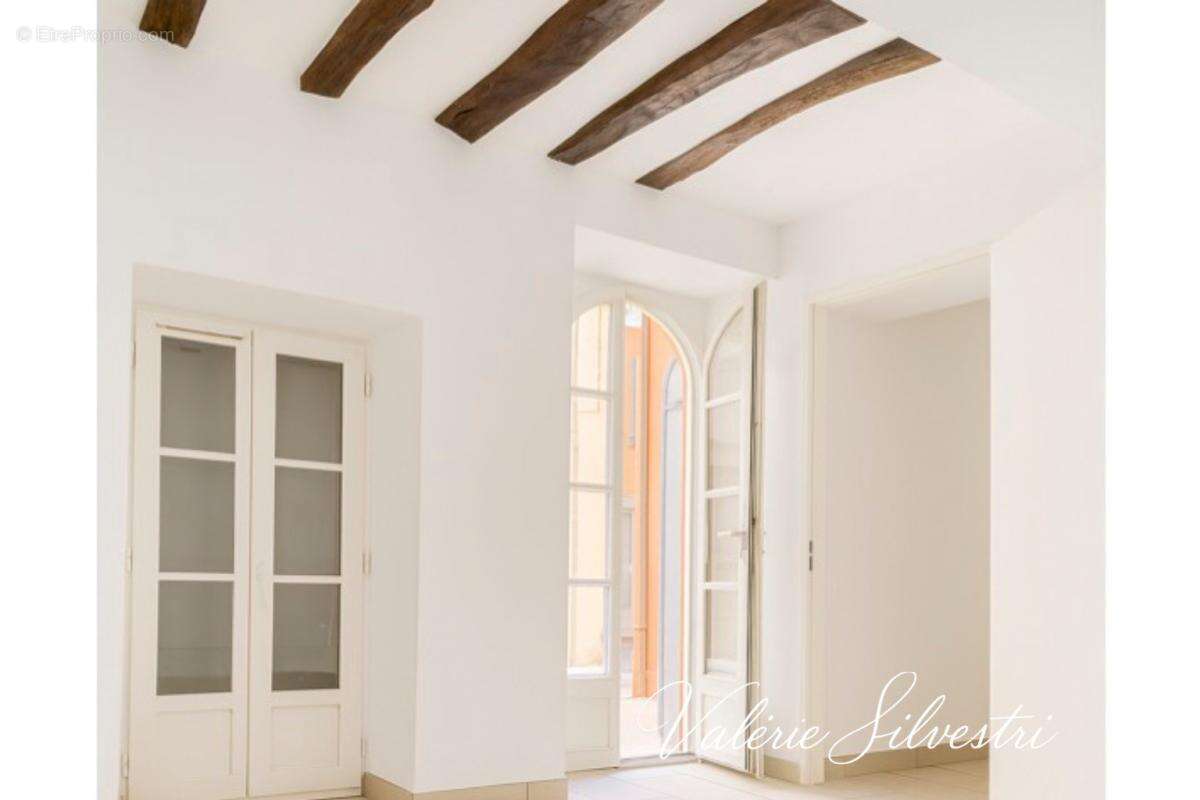 Appartement à SAINT-MAXIMIN-LA-SAINTE-BAUME