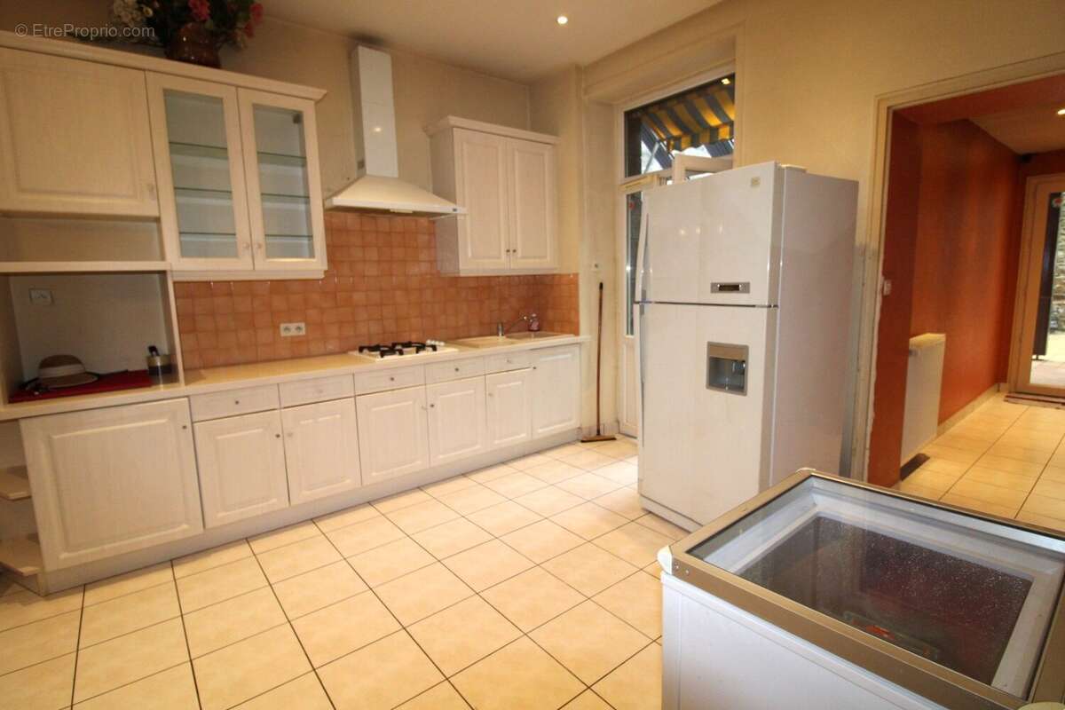 Appartement 213 m² à Saint-Brieuc  - photo 6