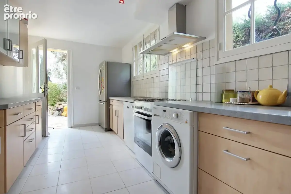 Maison 7 pièces 161 m² à vendre à Grasse (06130) - photo 6