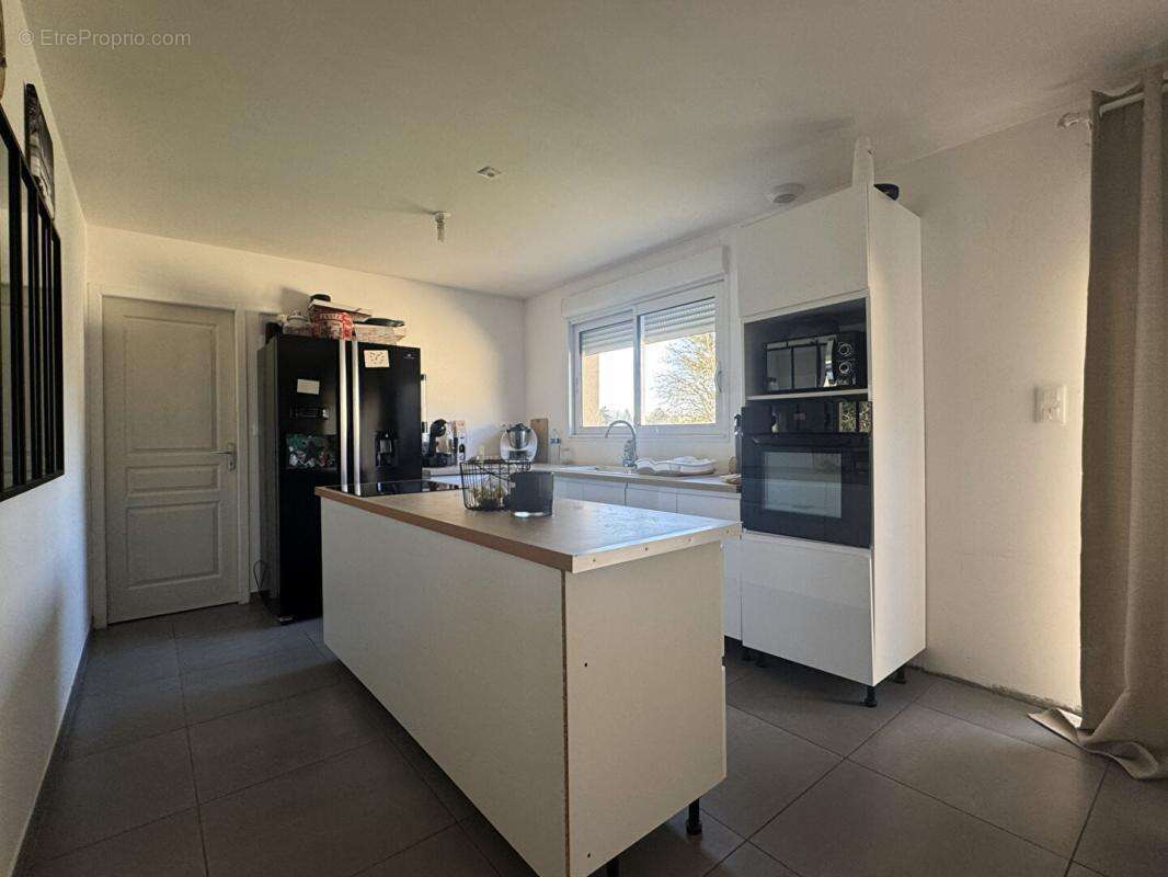 Maison à CHAMBRAY-LES-TOURS
