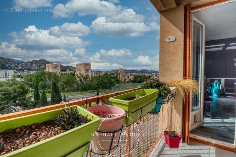 Appartement à MARSEILLE-11E