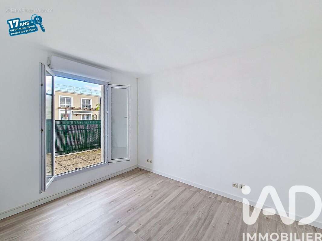 Photo 6 - Appartement à VILLENEUVE-LA-GARENNE
