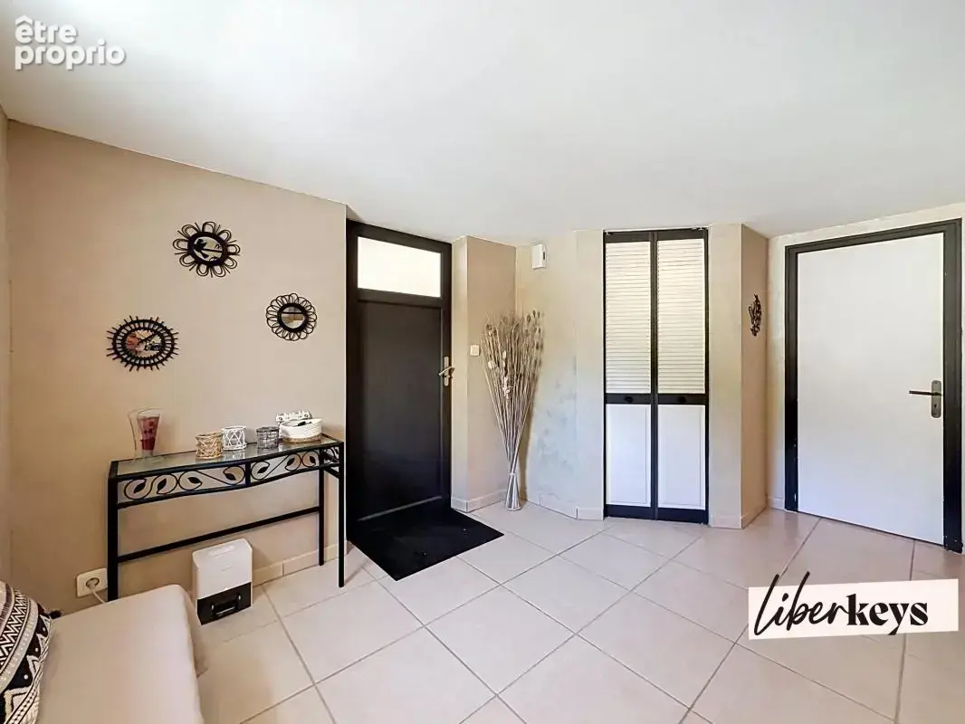 Maison Familiale T6 de 183 m2 situé à Ruaudin dans un quartier résidentiel - photo 12