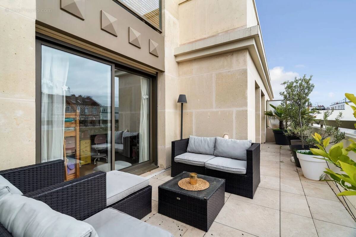 Appartement à LEVALLOIS-PERRET