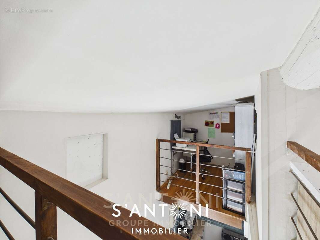 Appartement à POUSSAN