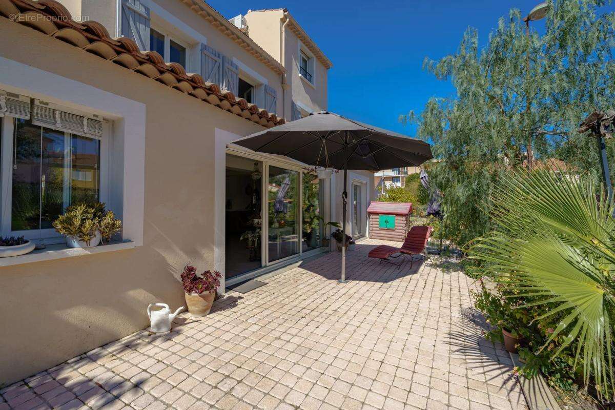 Maison à LA VALETTE-DU-VAR