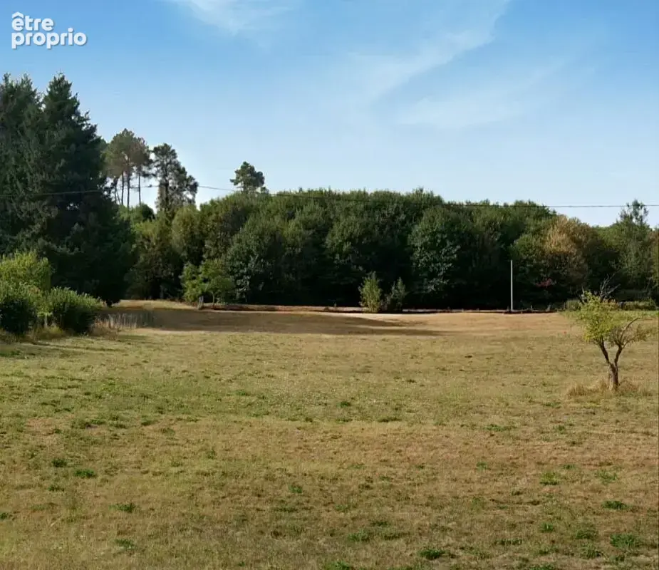 Terrain à SARLAT-LA-CANEDA