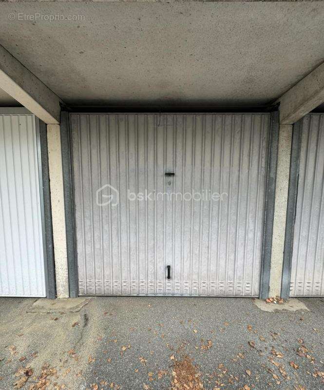 Maison à SAINT-PIERRE-DU-PERRAY