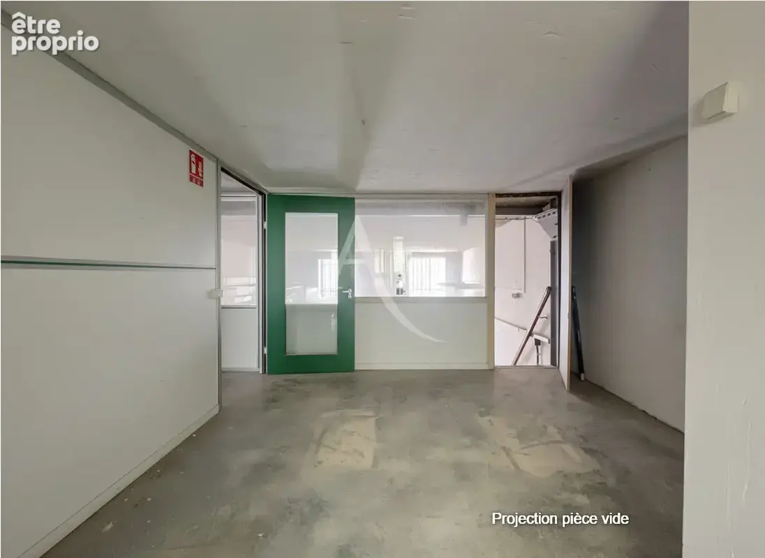 Local d'activité à transformer en loft de 70 m2 - photo 10