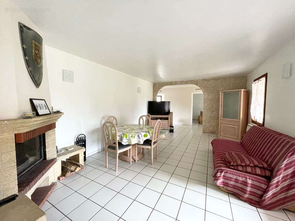 Maison à NADAILLAC