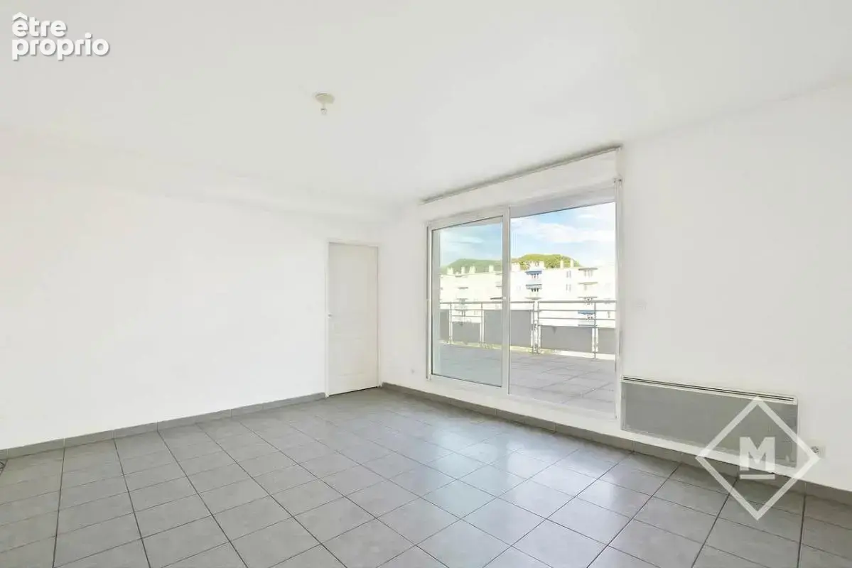 Vend rare appartement type 2 de 44m2 avec terrasse panoramique de 50m2 secteur Saint Just 13013 Marseille - photo 4