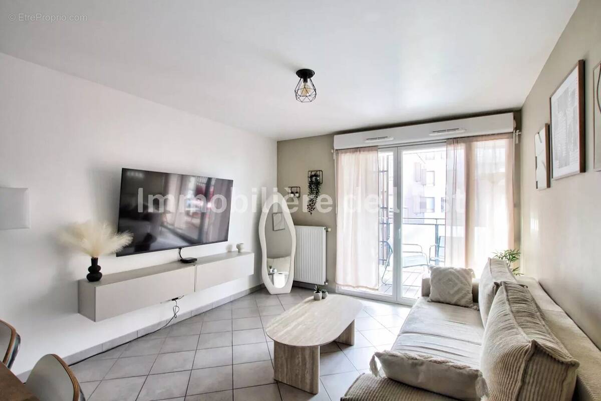 Appartement à SAINT-FONS