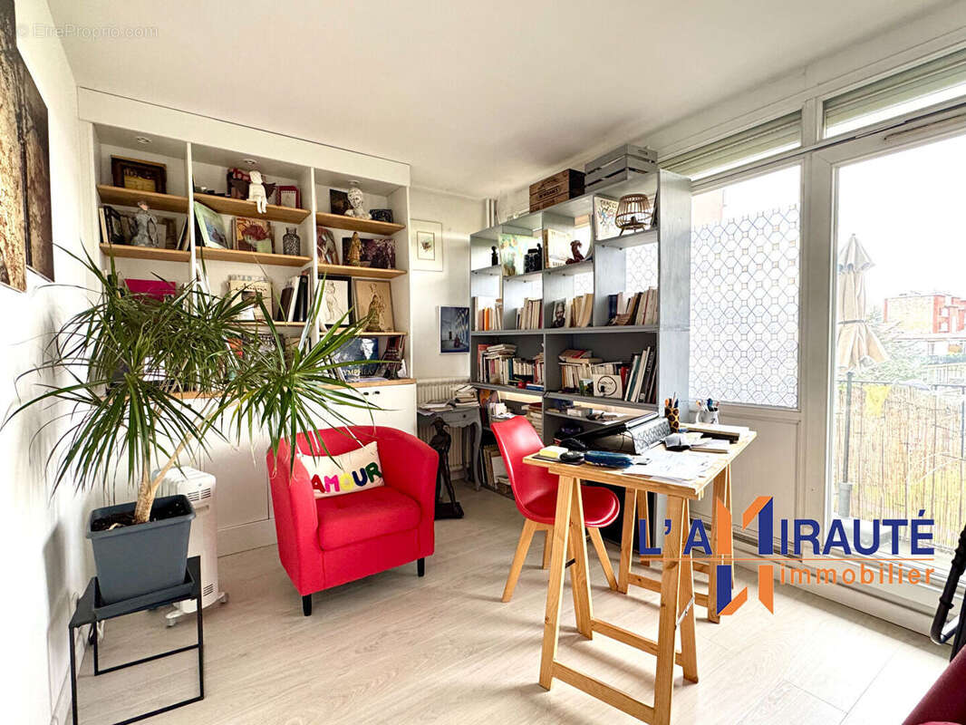 Appartement à HOUILLES