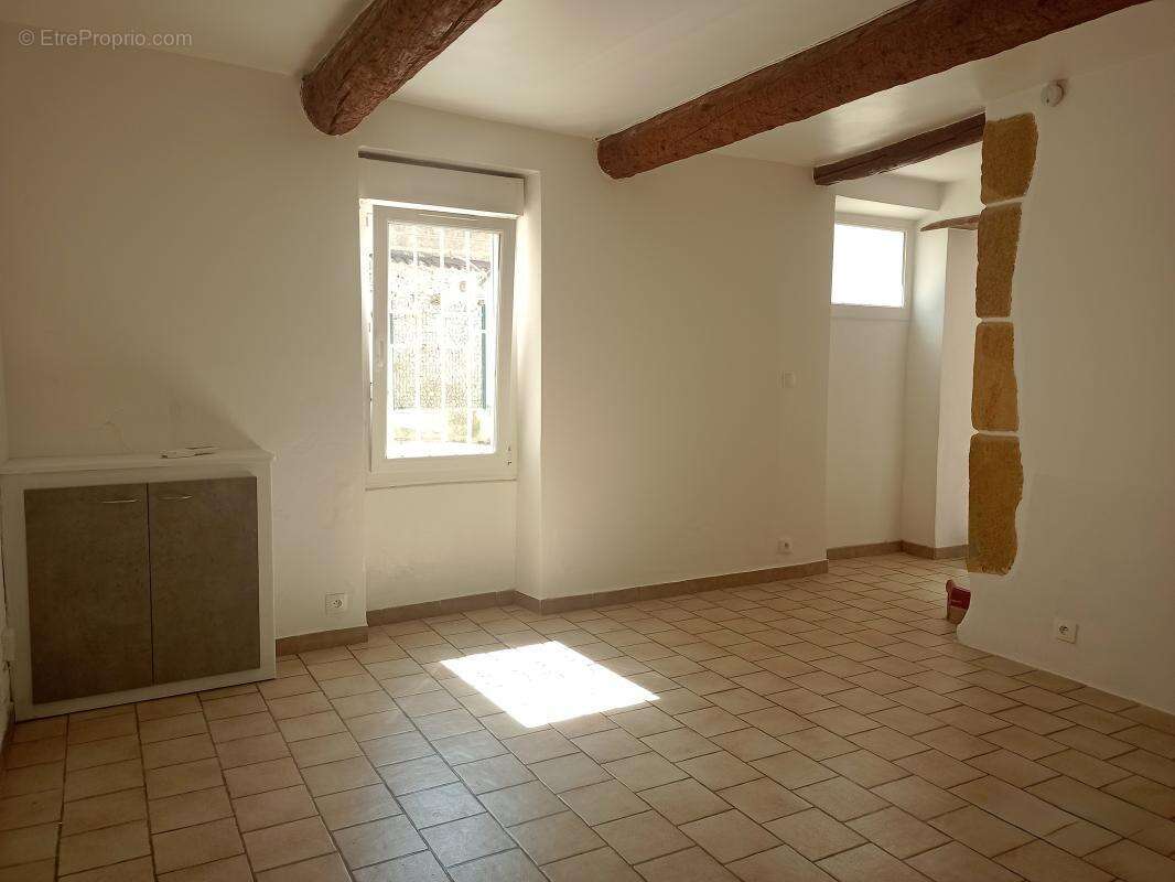 Maison à VIOLES