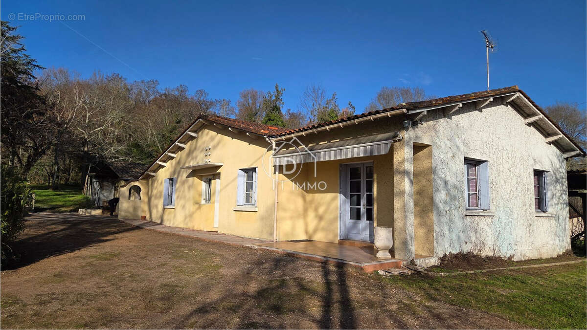 Maison à MONTPON-MENESTEROL