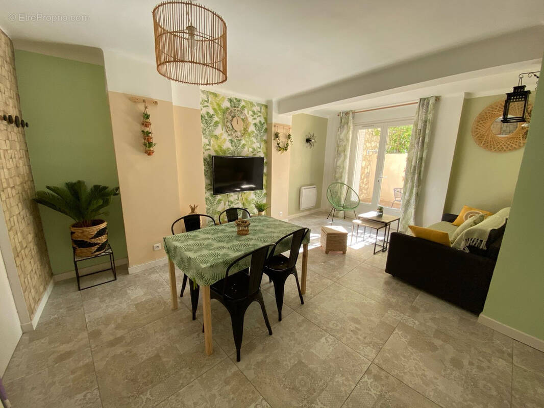 Appartement à MARSEILLE-2E