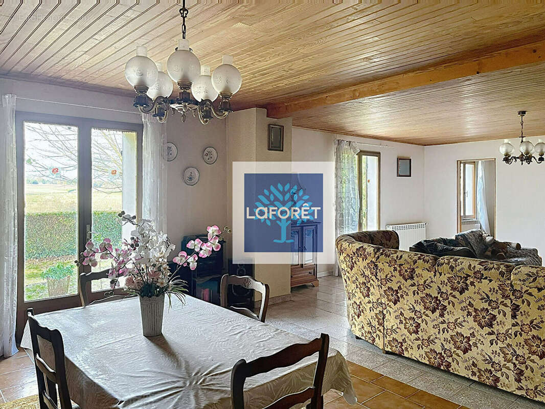 Maison à BRAUD-ET-SAINT-LOUIS