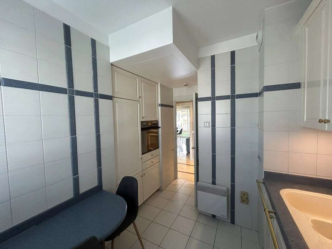 Appartement à VALLAURIS