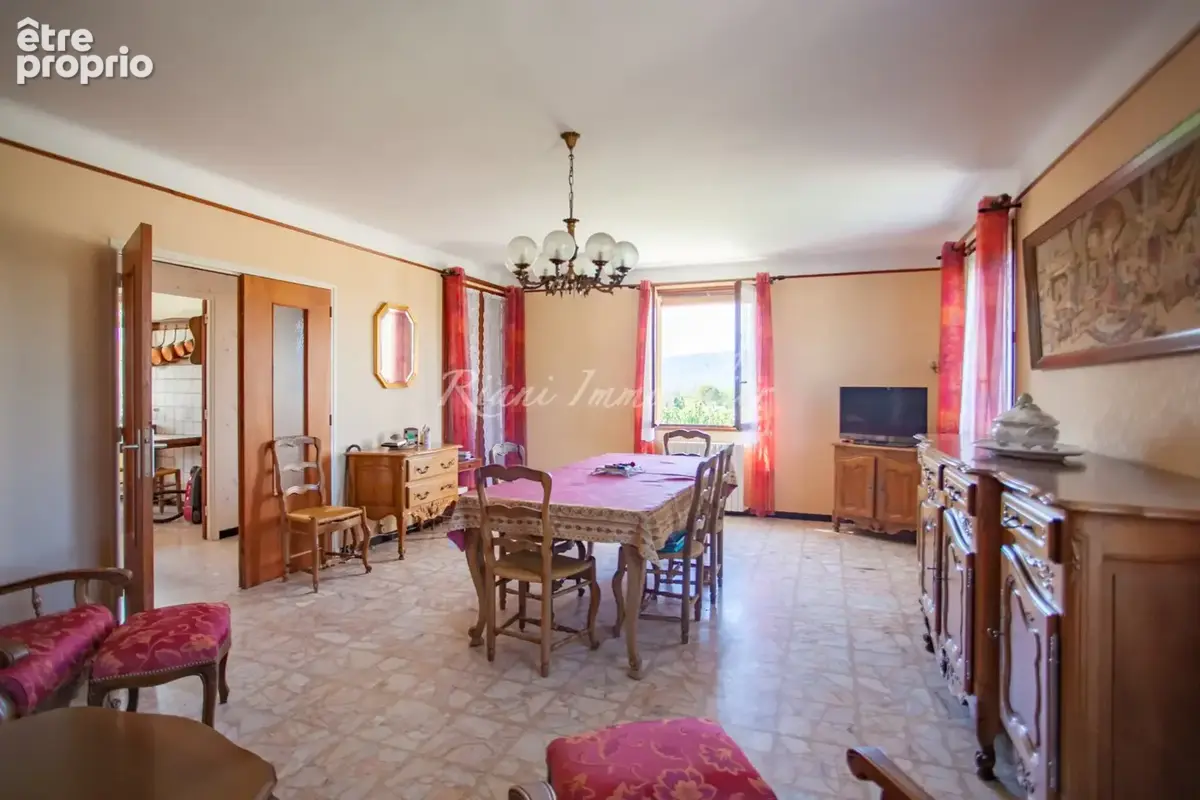 Maison 6 pièces 136 m² à vendre à Cabrieres-D'avignon (84220) - photo 7